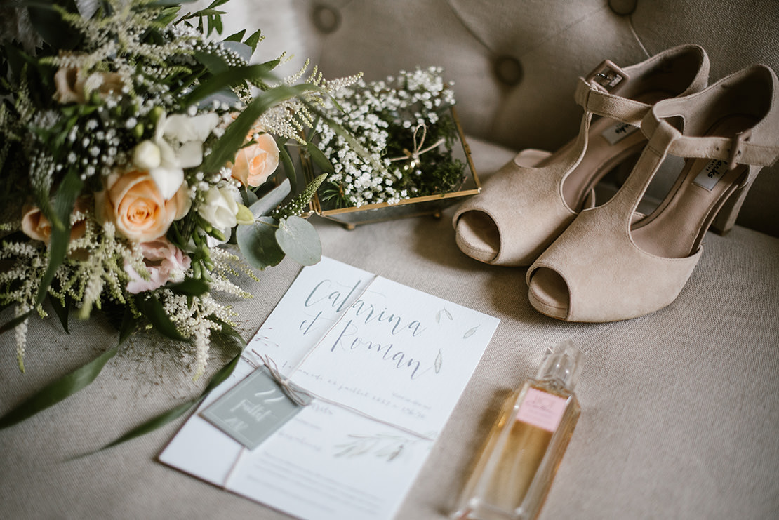 MARIAGE BOHÈME VÉGÉTAL AU CHÂTEAU DE VUISSENS breitenmoser photographe mariage geneve