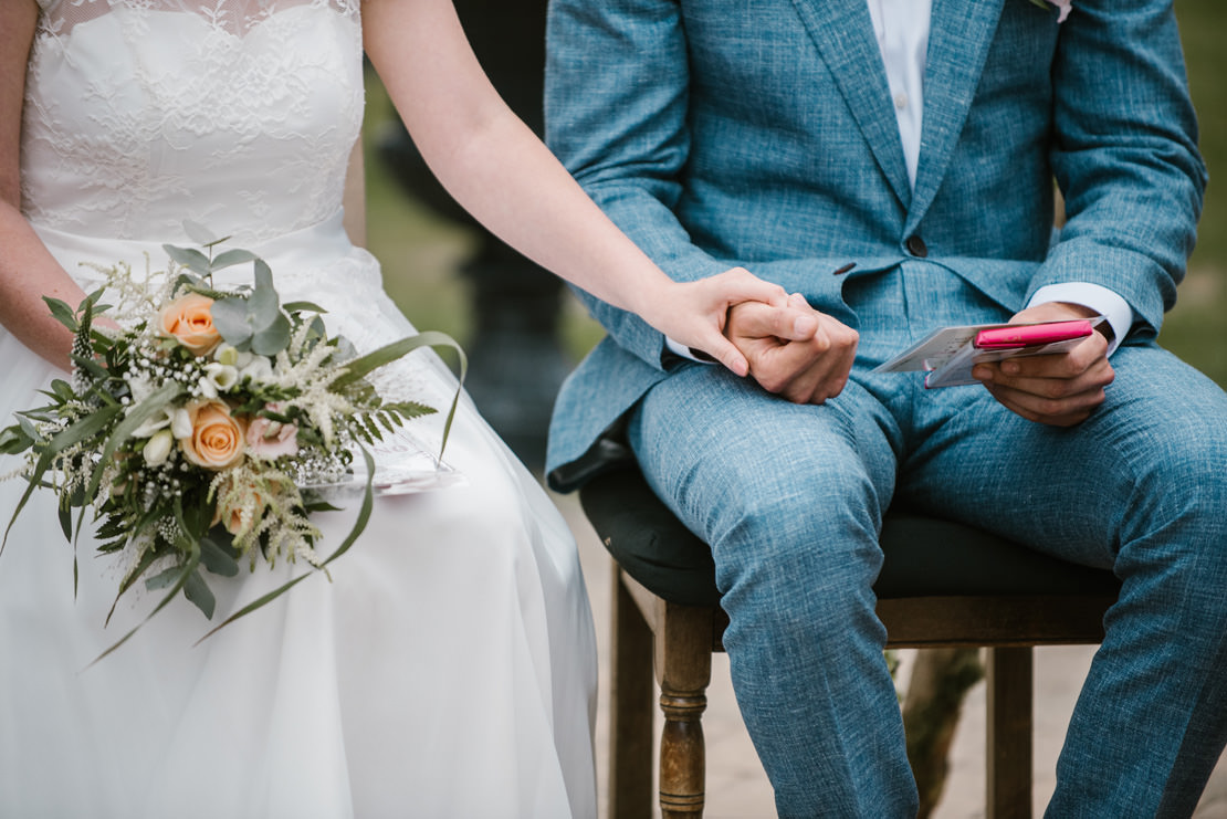 MARIAGE BOHÈME VÉGÉTAL AU CHÂTEAU DE VUISSENS photographe mariage valais