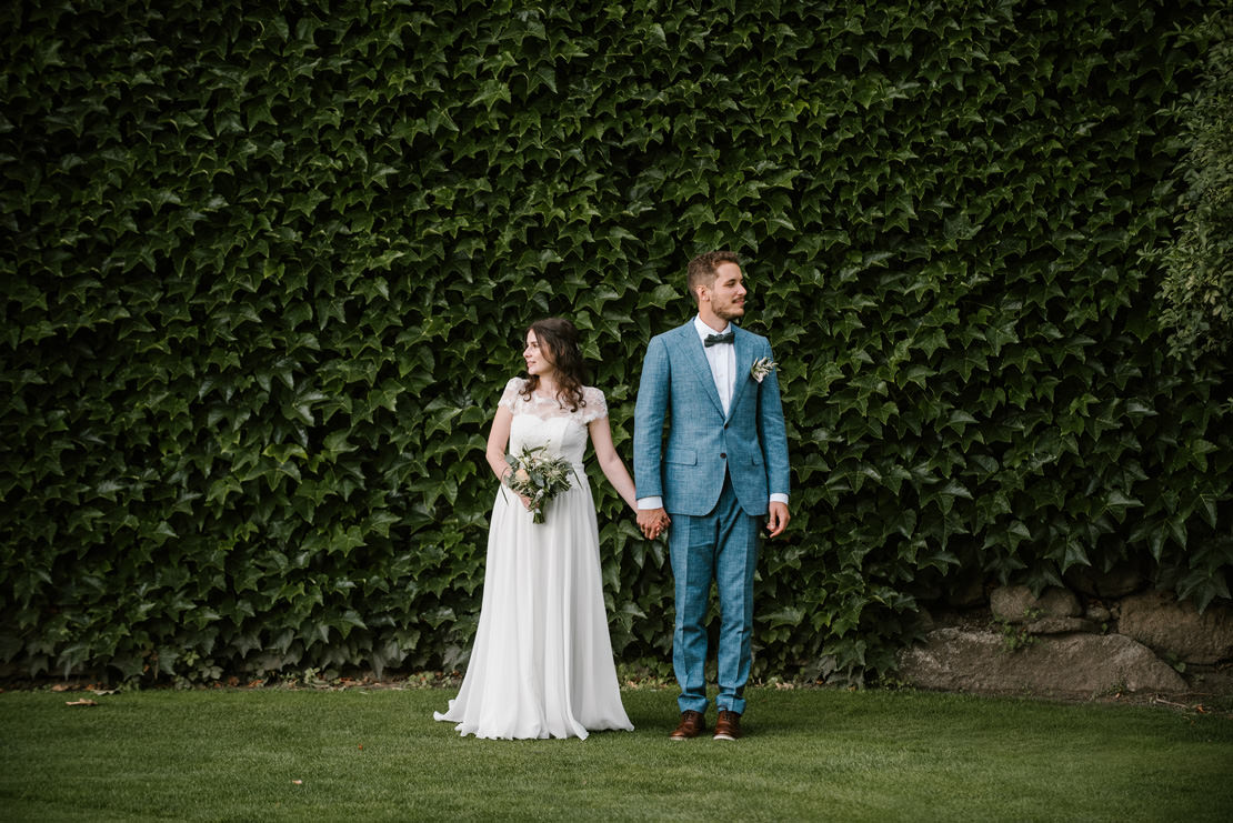 MARIAGE BOHÈME VÉGÉTAL AU CHÂTEAU DE VUISSENS breitenmoser photographe mariage geneve