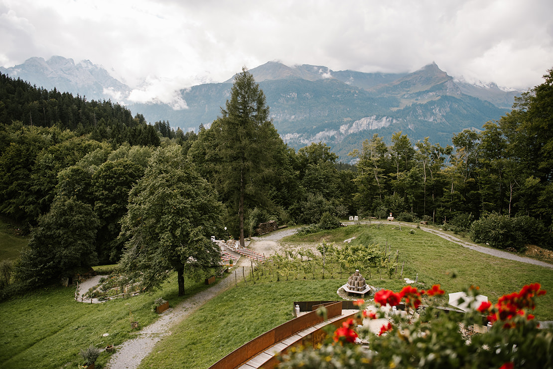mariage rustique à l'hôtel wetterhorn hasliberg
