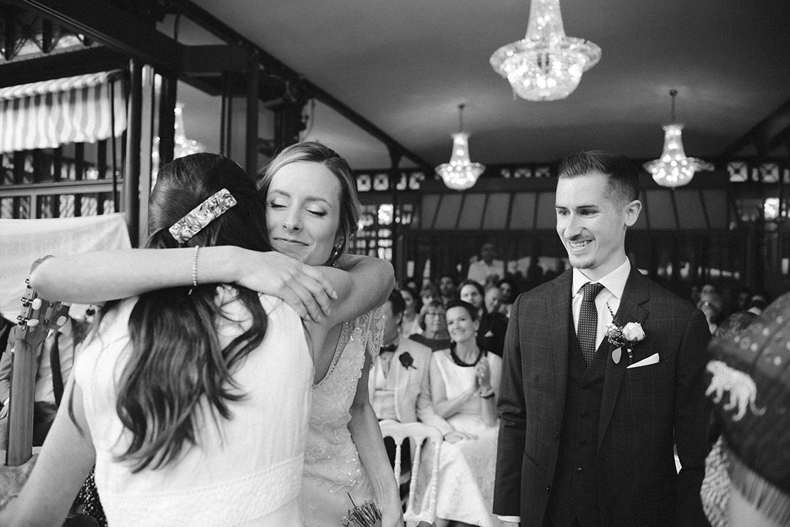 mariage-retro-kinfolk-parc-des-bastions-geneve-ceremonie-laique-emotions-monika-breitenmoser-photographe-mariage-suisse